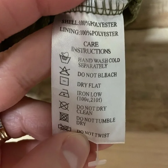 Motel size XS Olive Green Long Sleeve Cropped Cutout Button Down Velvet Blouse - Picture 7 of 8